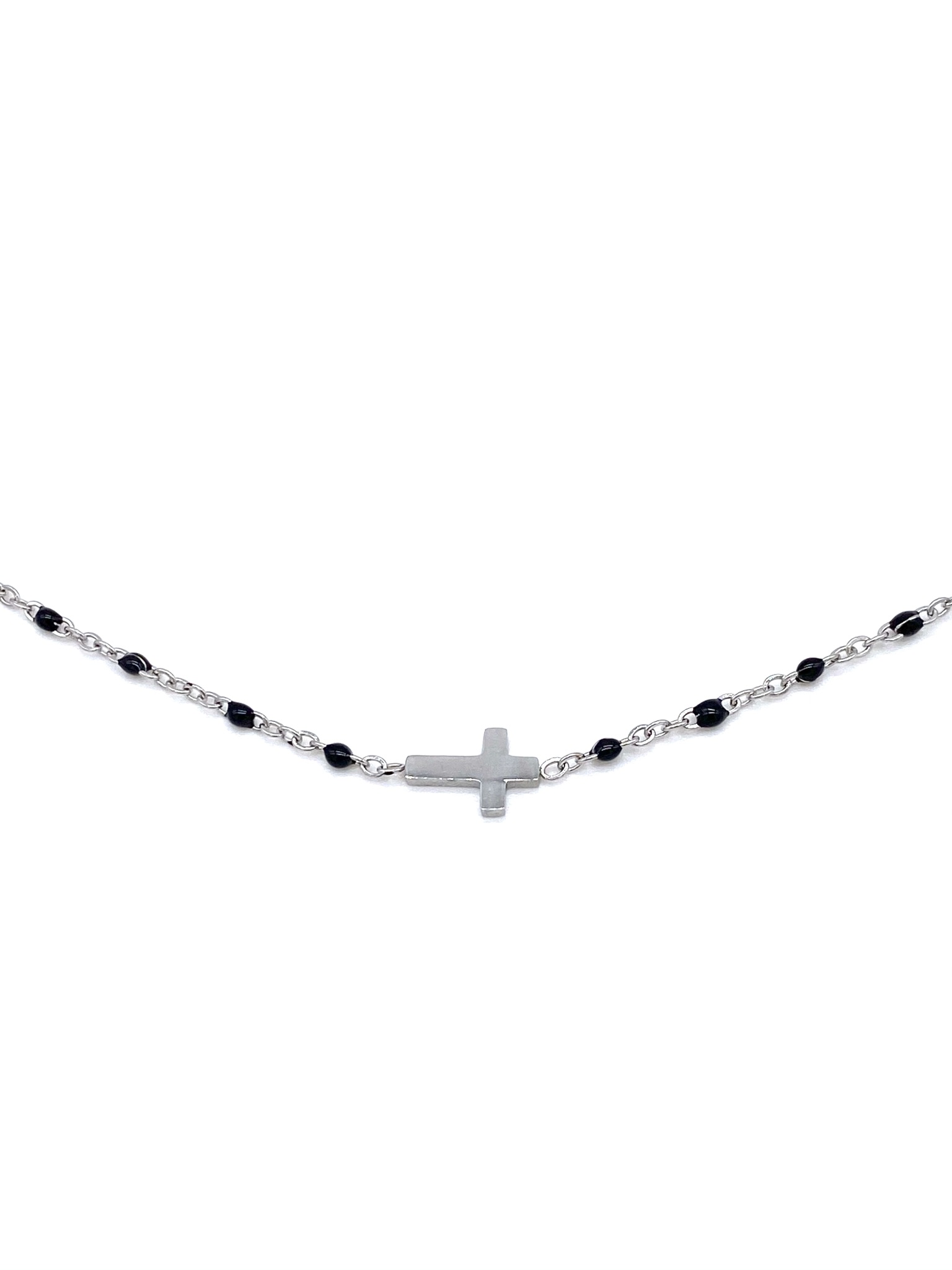 collier-perles-noir-croix-argenté