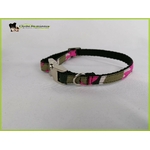 collier camouflage rose