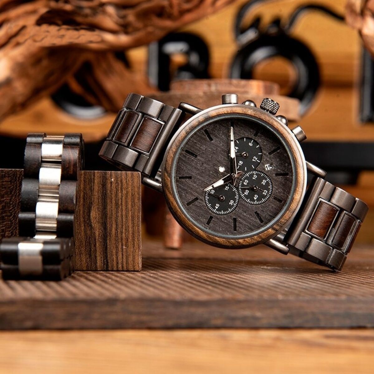 Coffret cadeau montre en bois ebene et son bracelet (9)