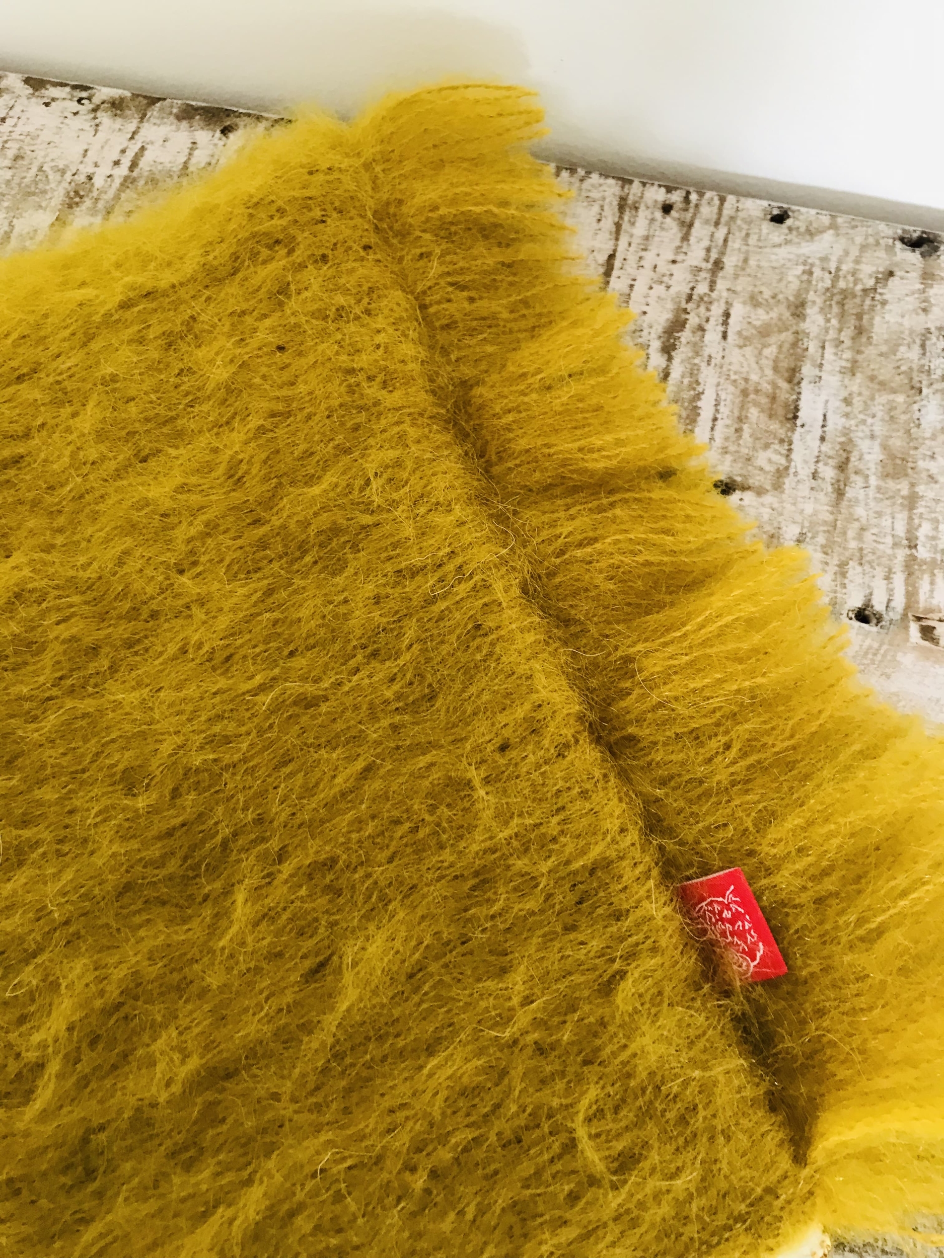 Pochette laine mohair jaune moutarde IMG_E8548 (1)-min