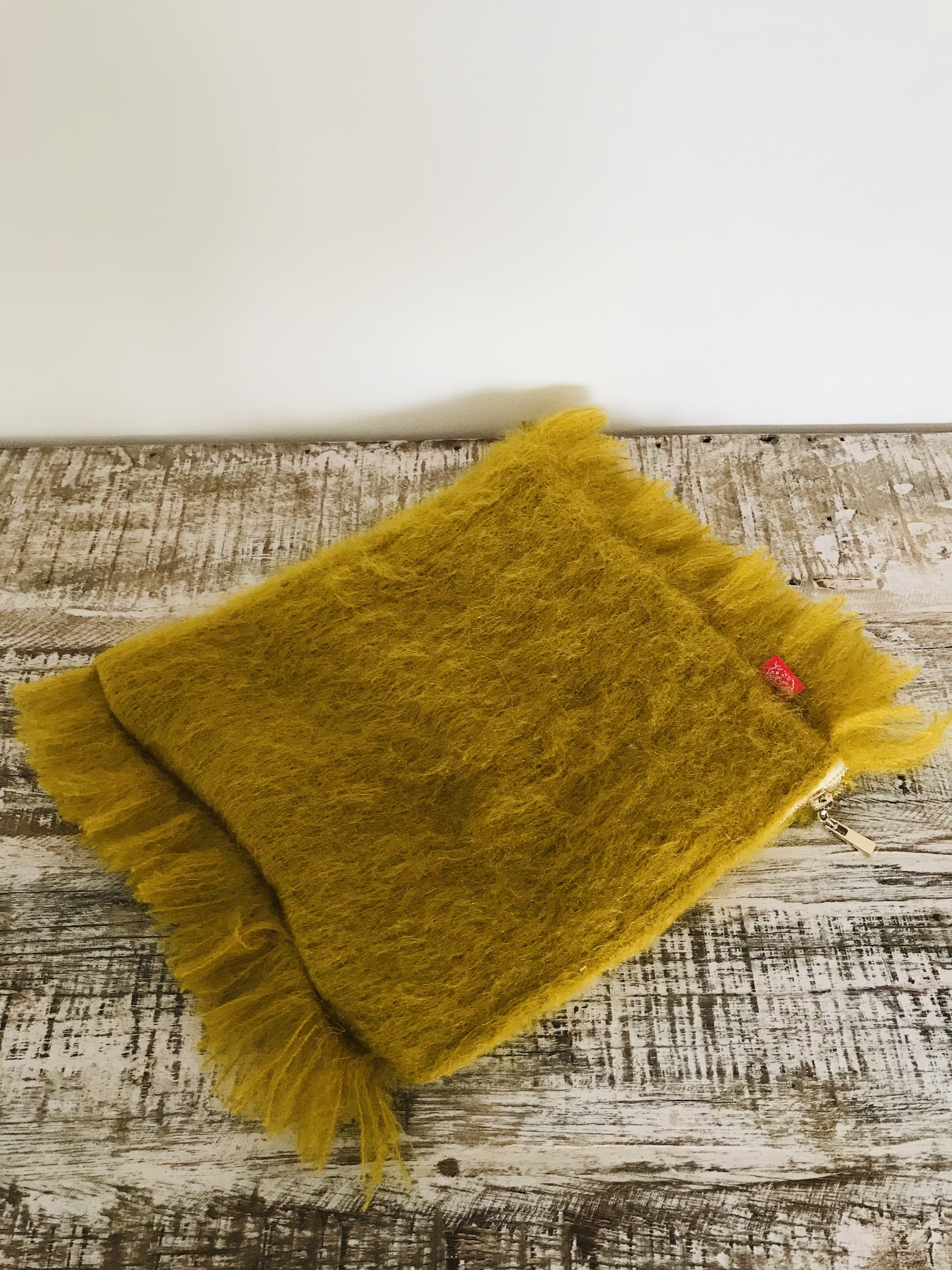 Pochette laine Mohair jaune ocre Katy