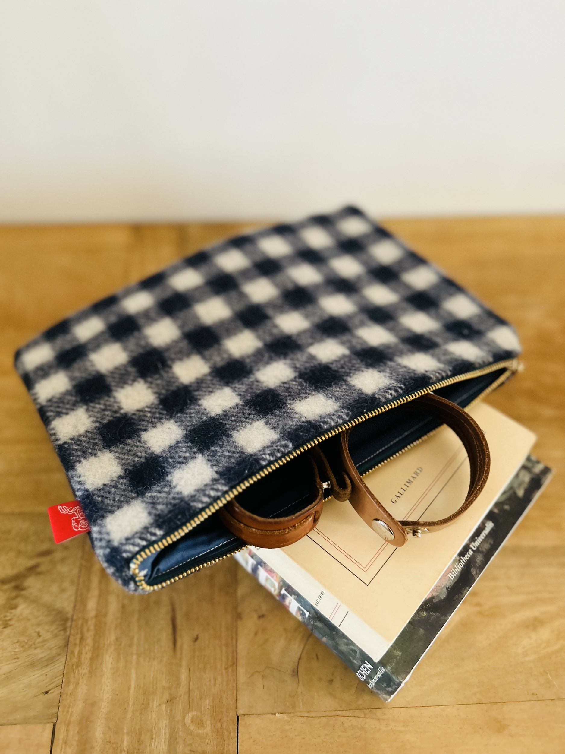 Pochette laine Merinos Damier Bleu et blanc IMG_E5734