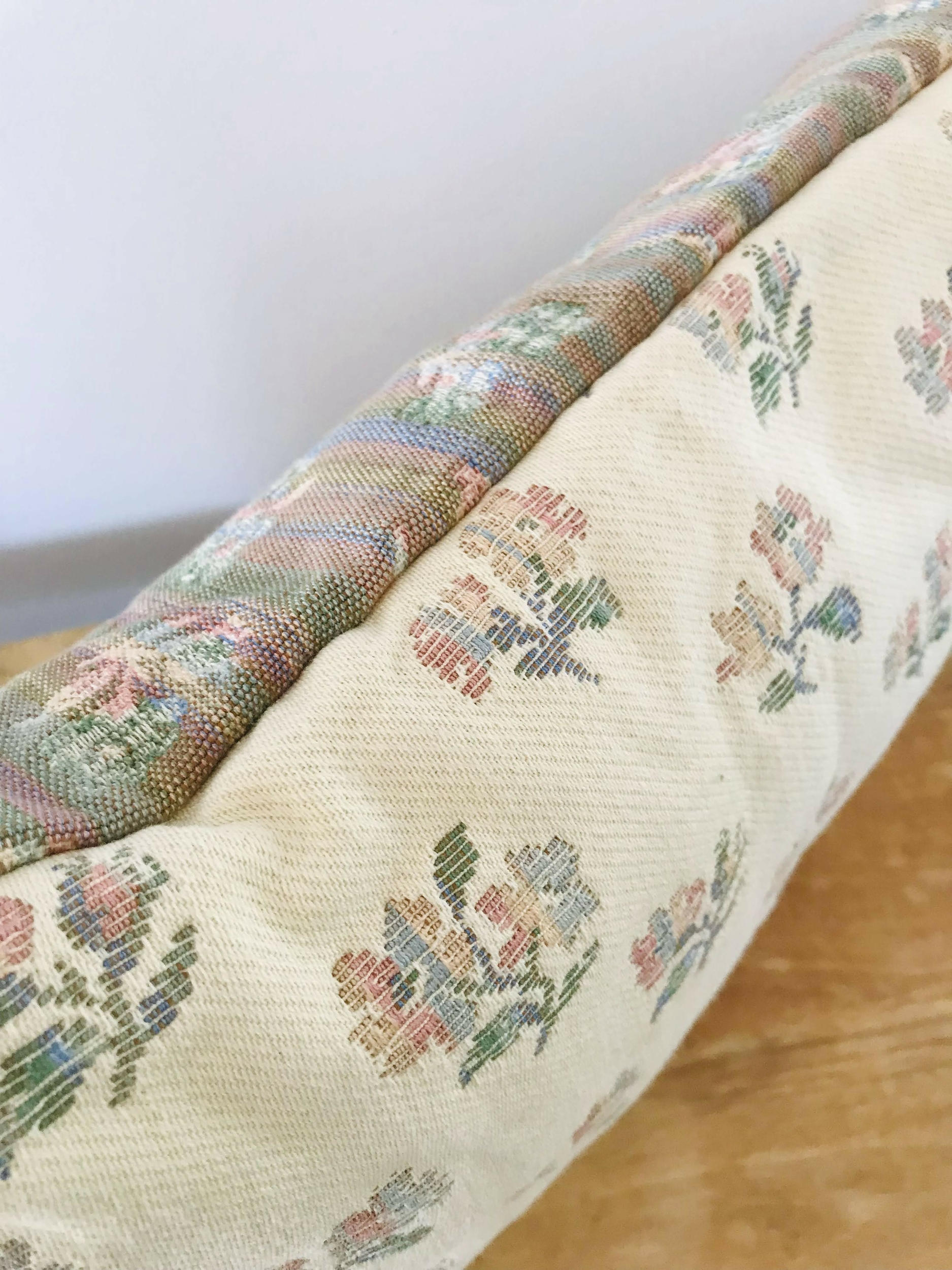 Coussin vintage fleuri IMG_1192
