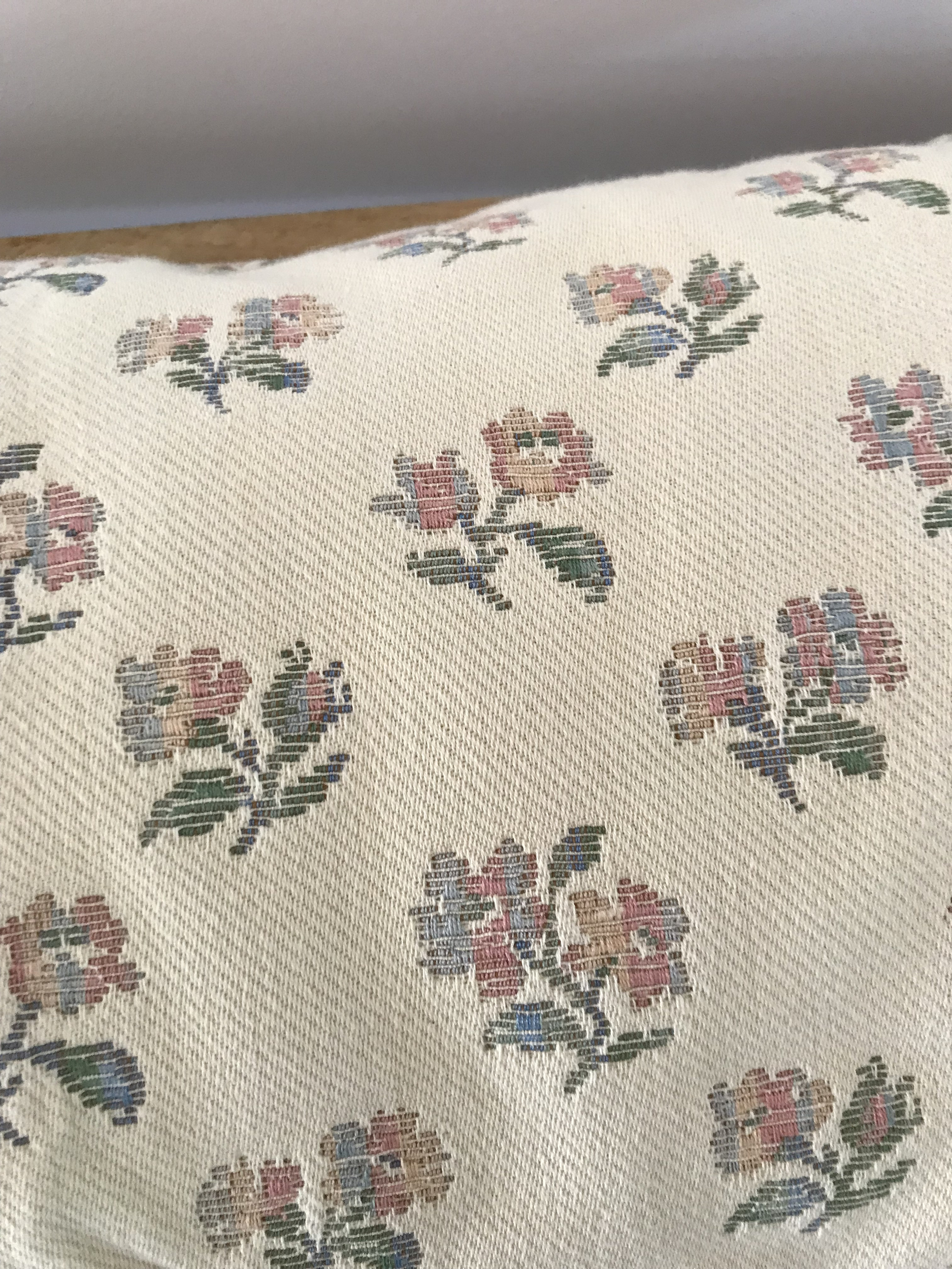 Coussin vintage fleuri IMG_1190