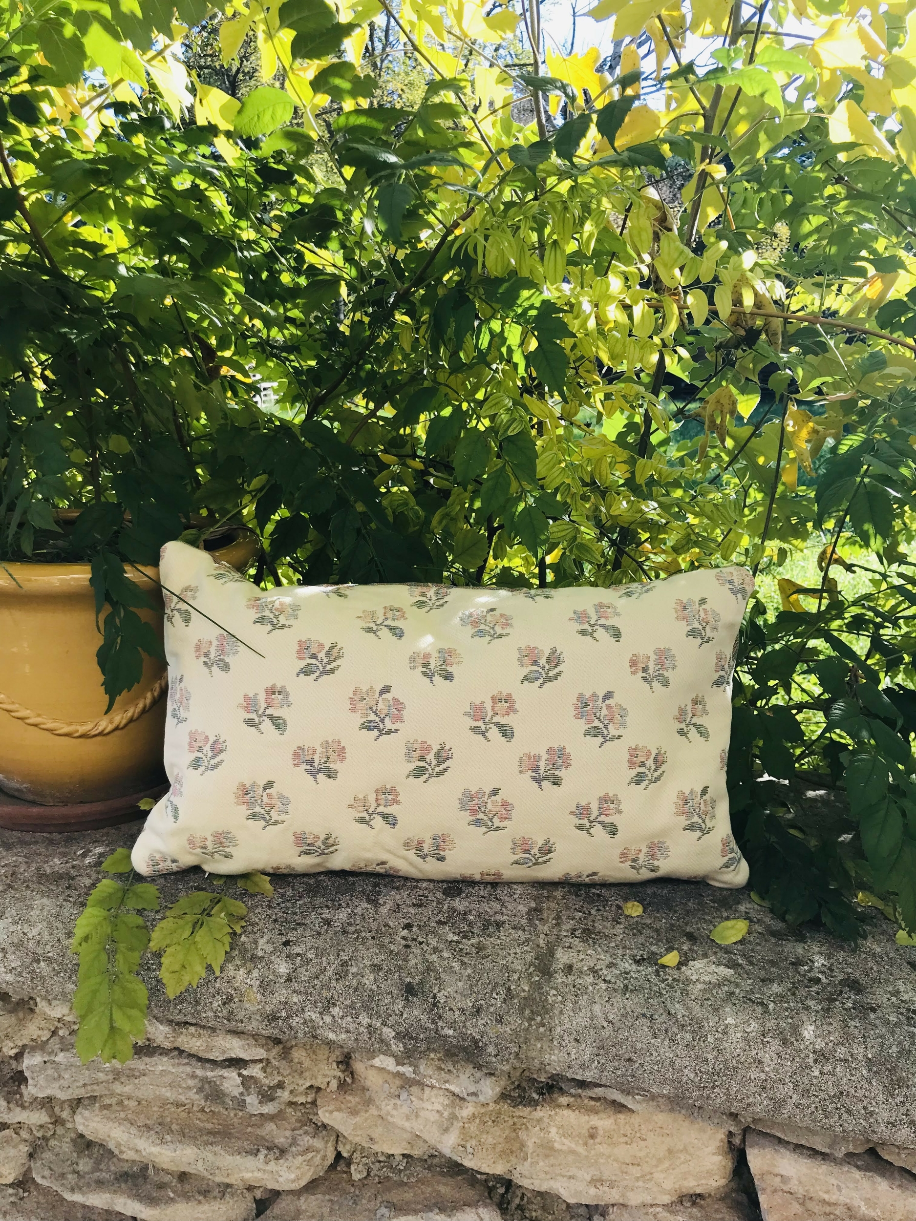 Coussin vintage fleuri IMG_3143