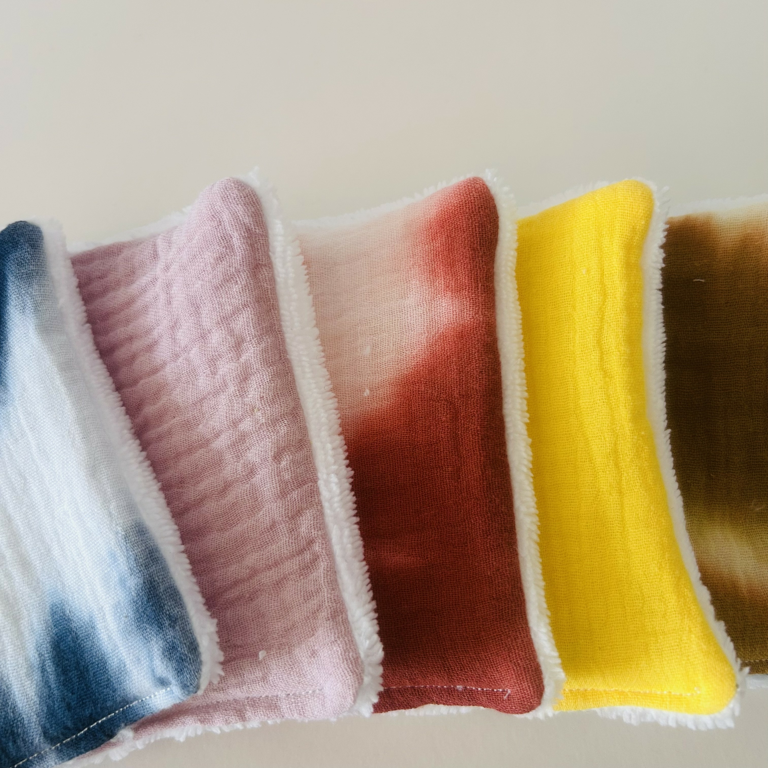 Lingettes démaquillantes gaze de coton Tie and Dye IMG_E2071