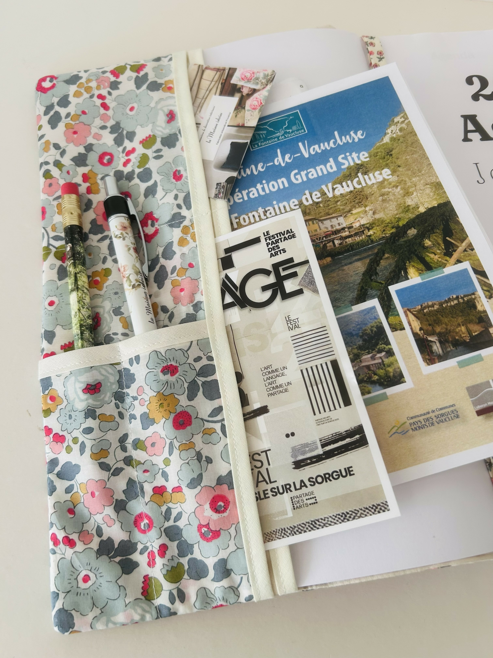 Agenda journalier A4 Liberty Betsy gris IMG_E2131