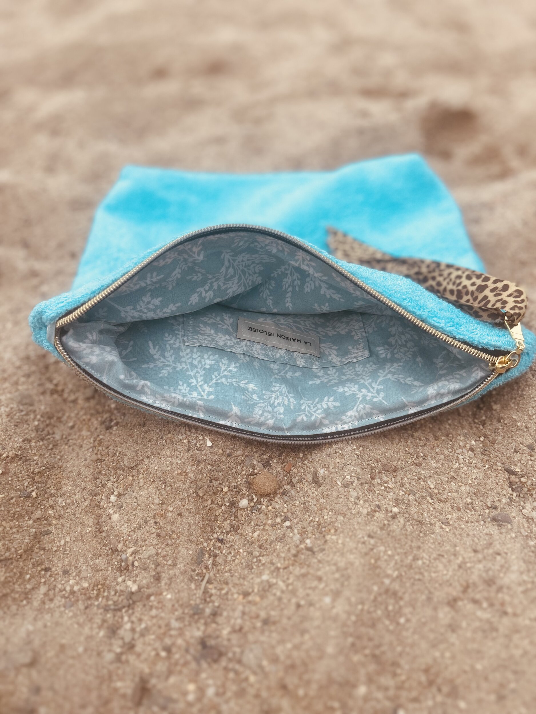 Pochette éponge bleu ciel IMG_E3940