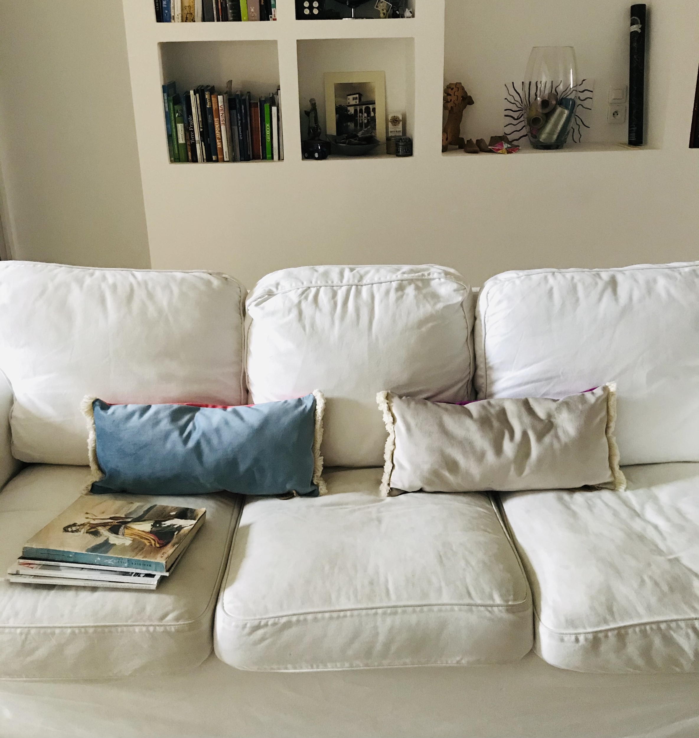 coussin velours a franges bicolore img e1231 2