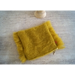 Pochette laine mohair jaune moutarde DSC04155