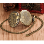 Détail de la montre à gousset Harry Potter finition bronze