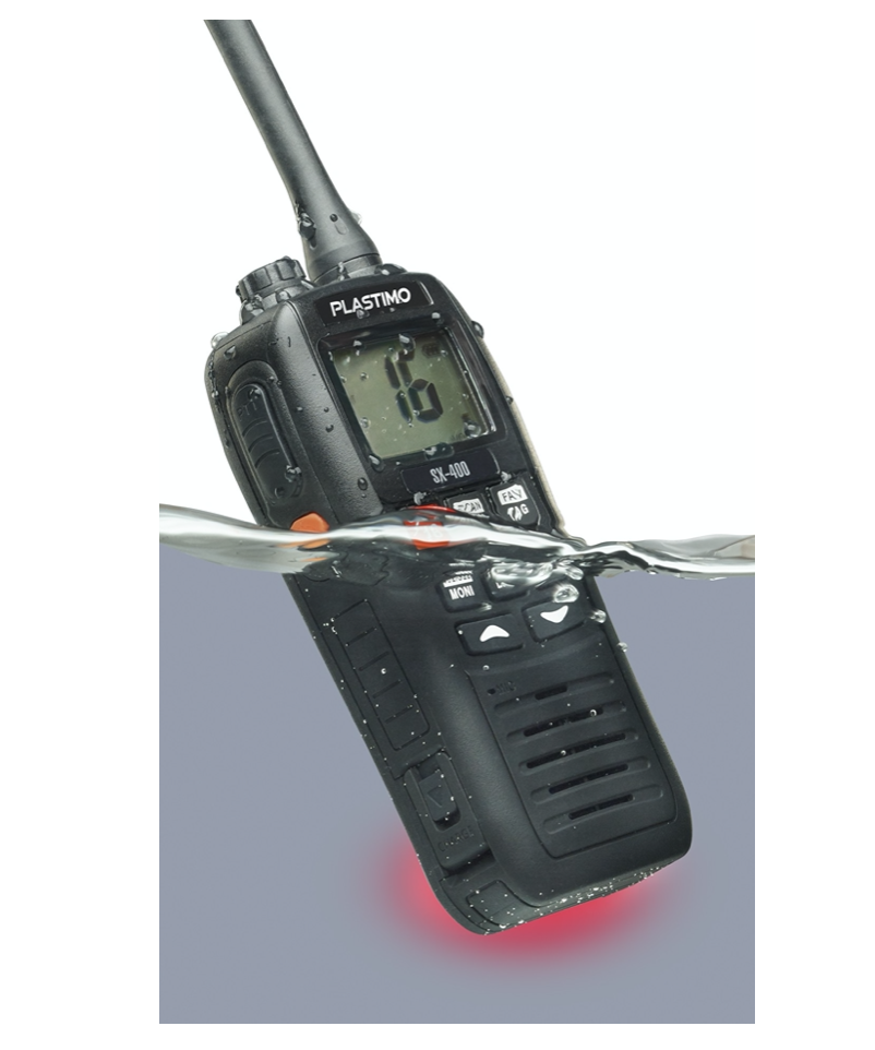 VHF PORTABLE SX-400 dans leau