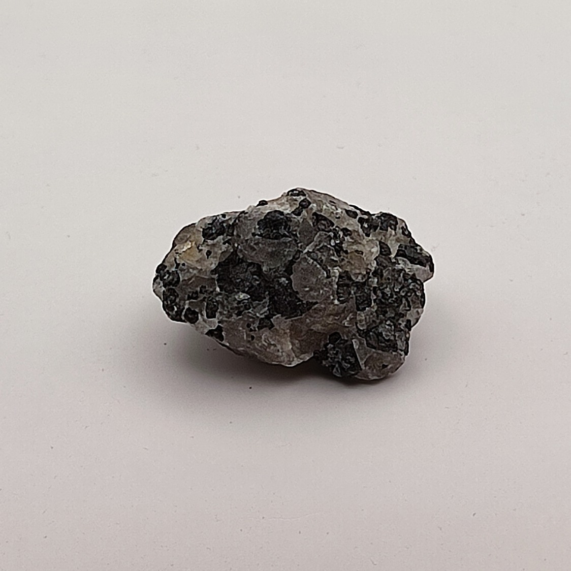 Quartz Tourmaline Brute - PBA-QTO5 - 20 g