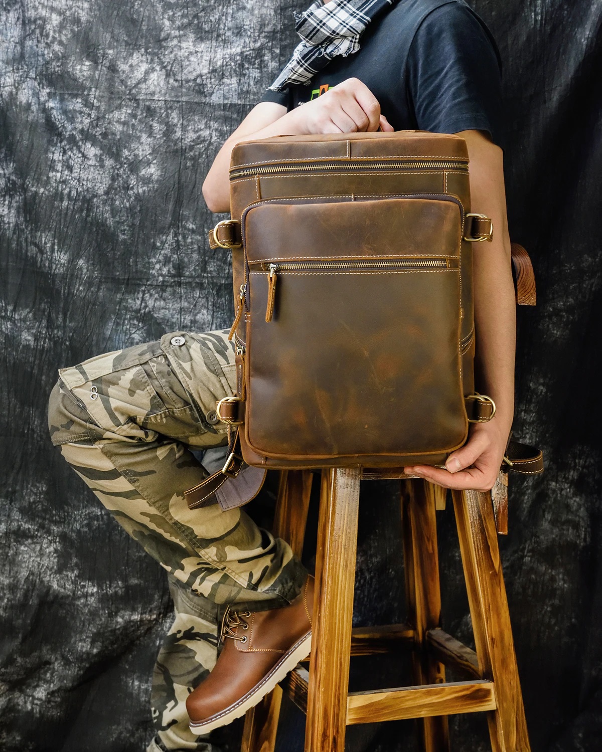 warburton sac à dos en cuir pleine fleur crazy horse leather bag tendance mode pratique achat boutique bagaran vintage rétro intemporel (36)