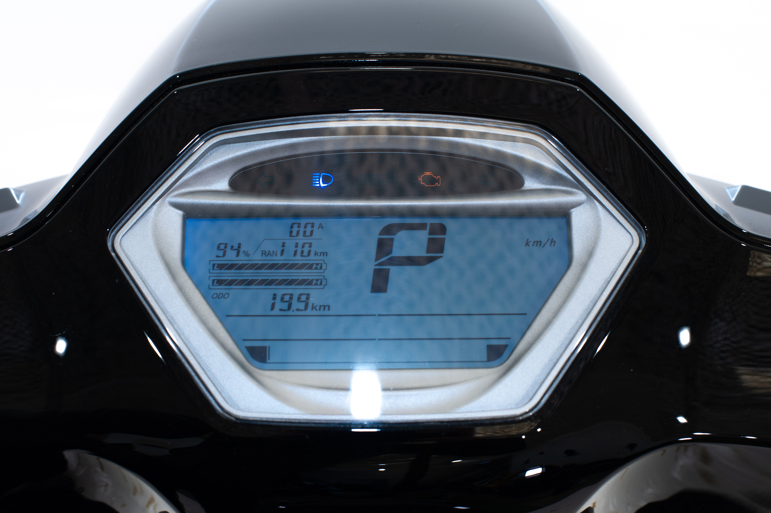 scooter-electrique-lycke-ecoral-compteur-digital