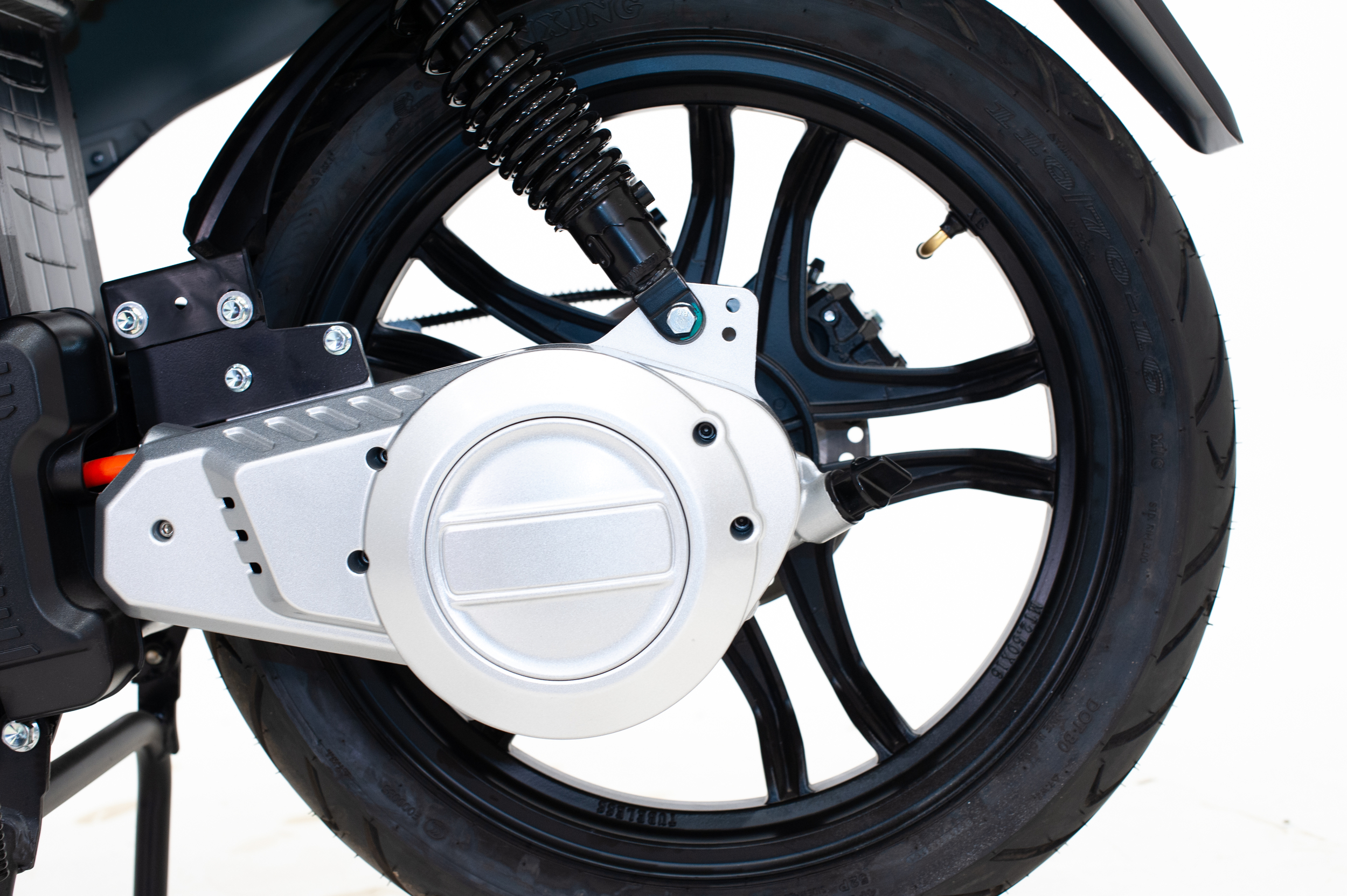 scooter-electrique-lycke-ecoral-moteur-4000watts