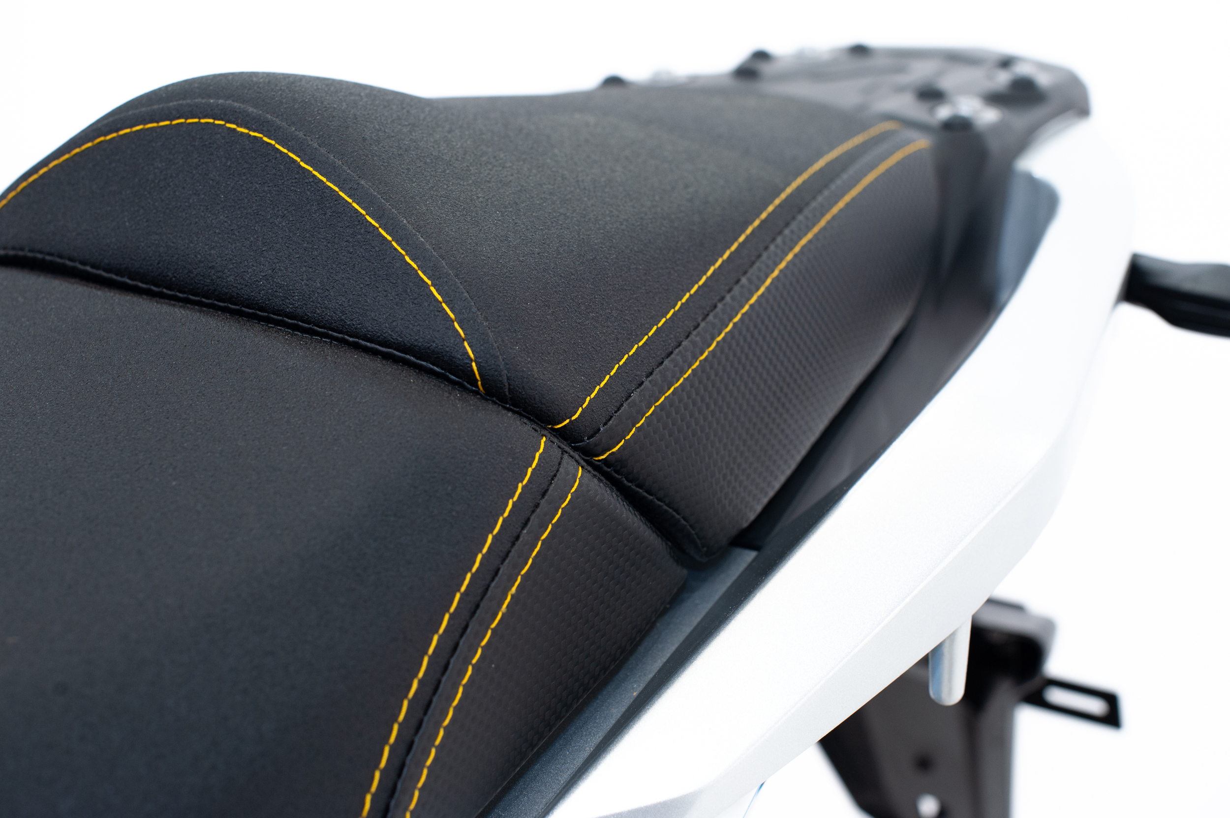 moto-electrique-lycke-trail-siege-arriere