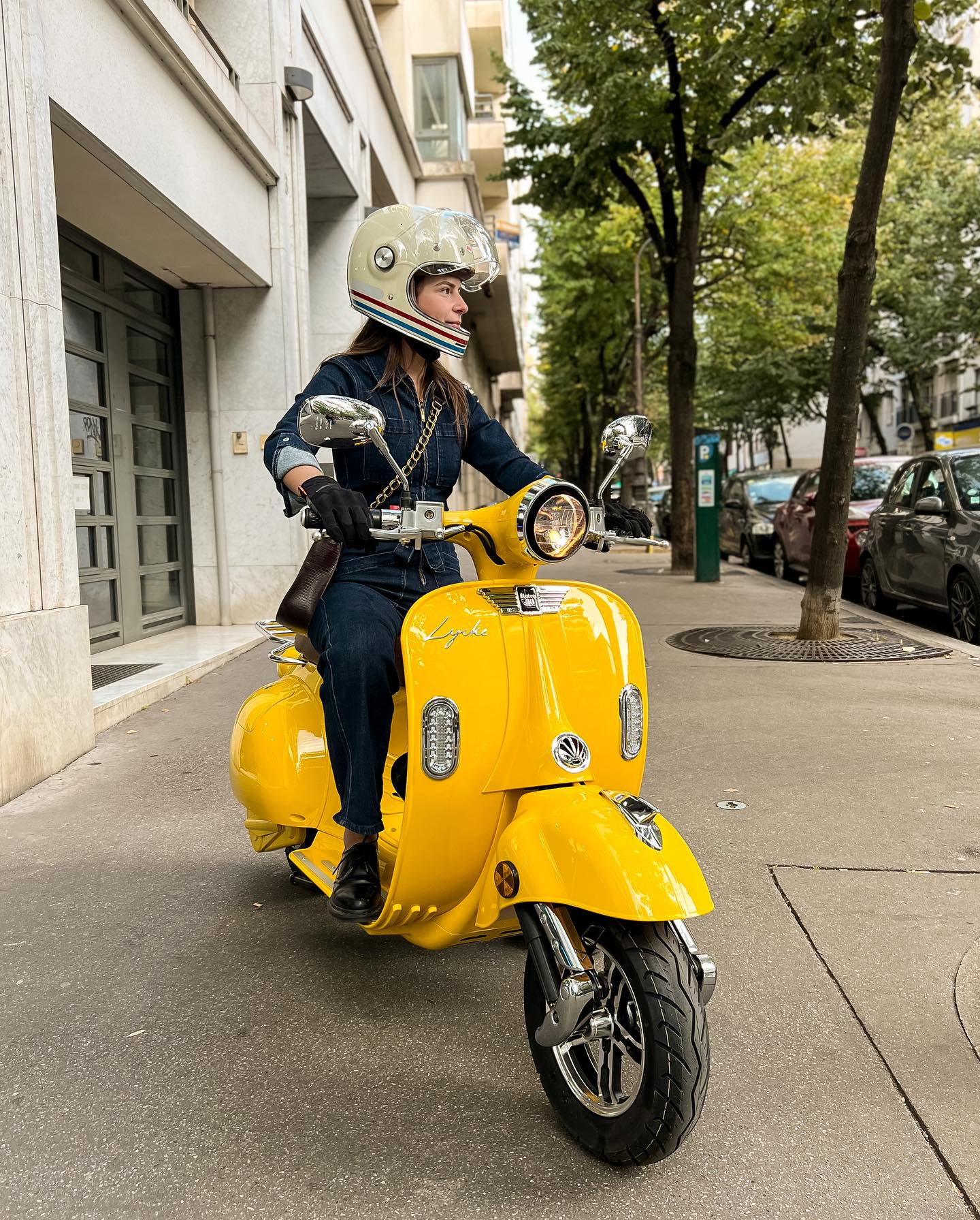 Scooter électrique LYCKE Retro50 jaune