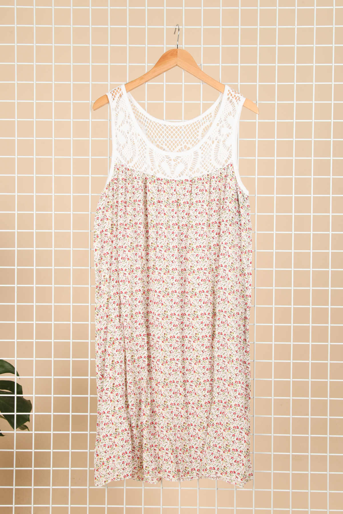 Robe liberty sans manche blanche et rose taille unique (48/54) Les