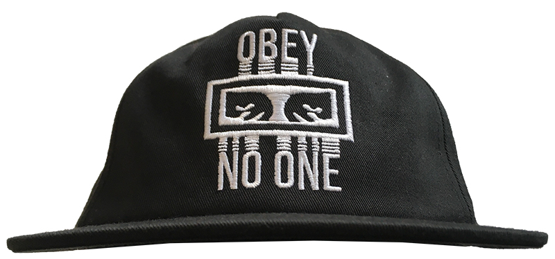 Obey No One snapback logo brodée argentée