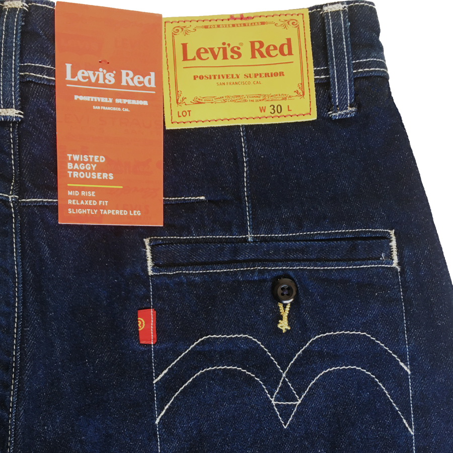 Levis Red 5