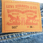 Levis 501 cropped blue straight lined 10