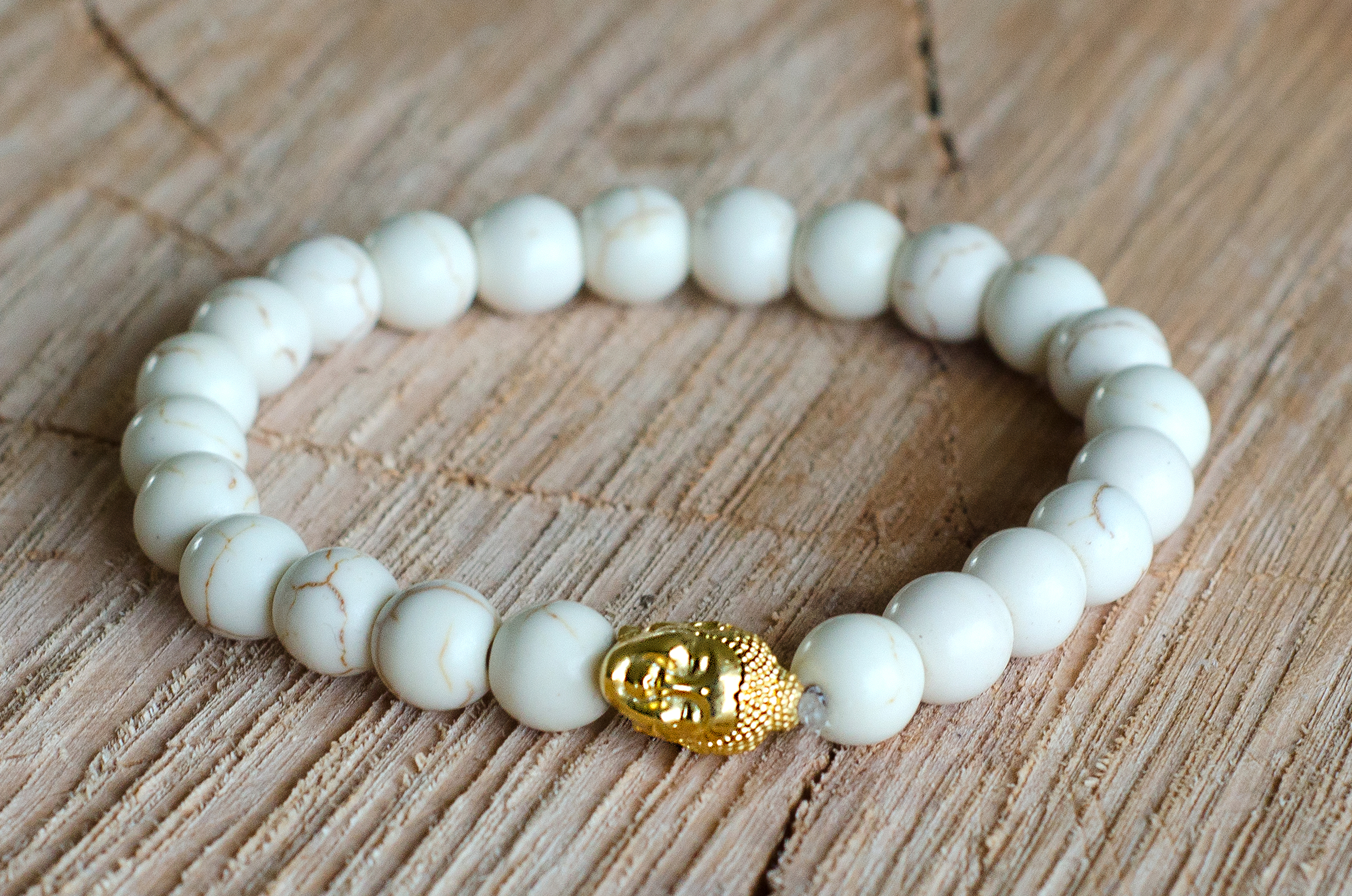 Howlite bouddha