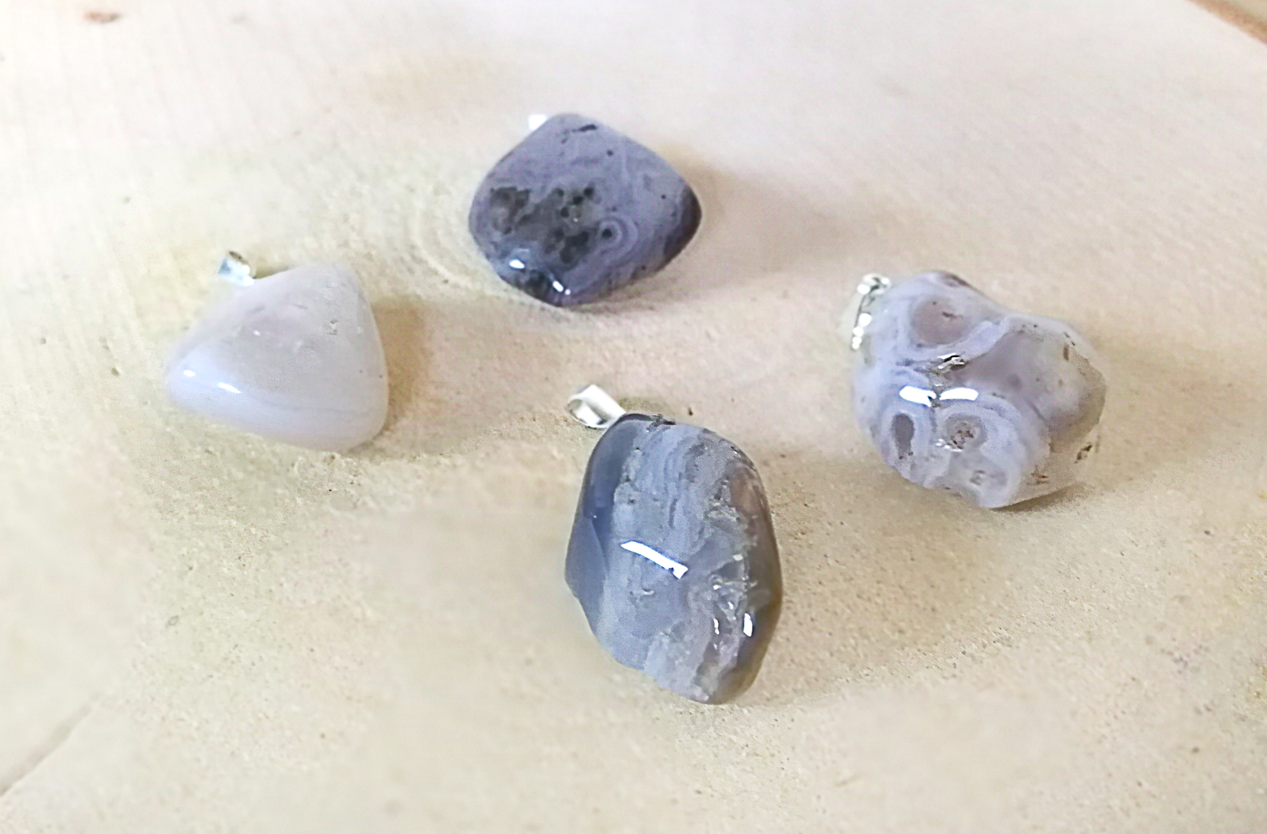 PPierre Agate Plume1