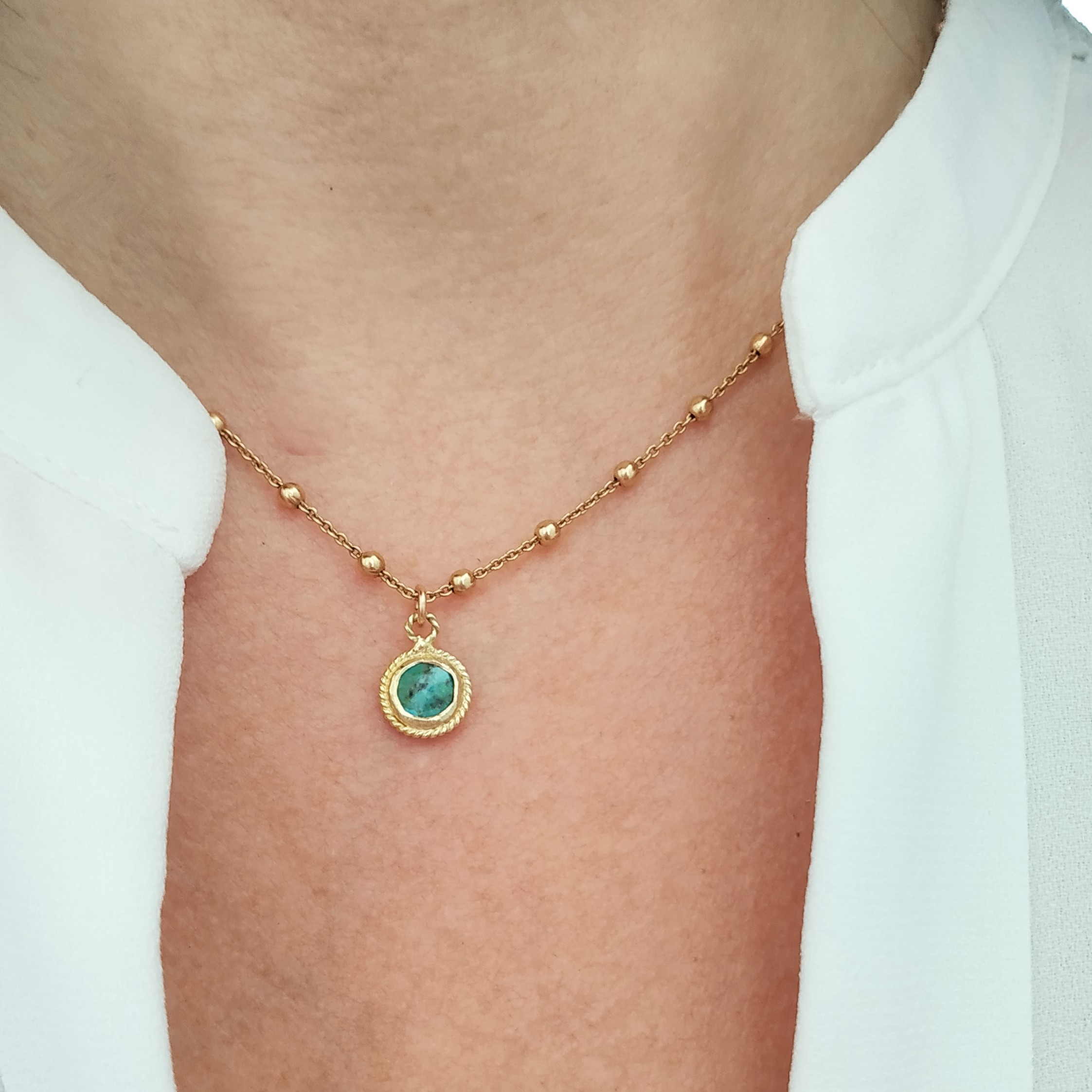 Collier pierre naturelle turquoise