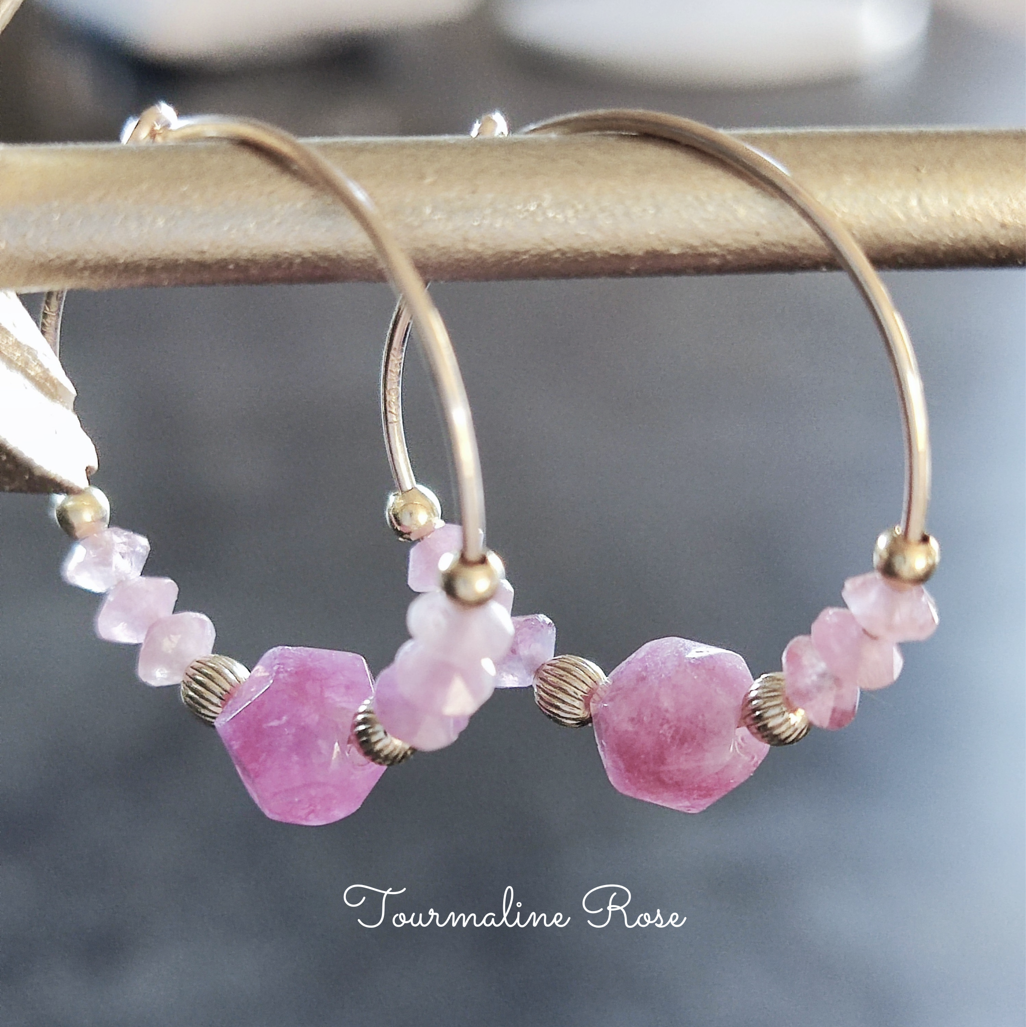 Boucles doreilles pierre naturelle tourmaline
