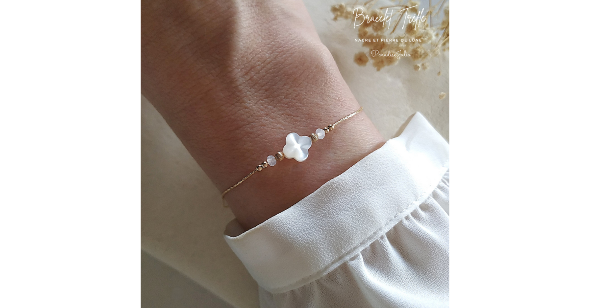 Bracelet Trèfle en Nacre et Pierre de Lune