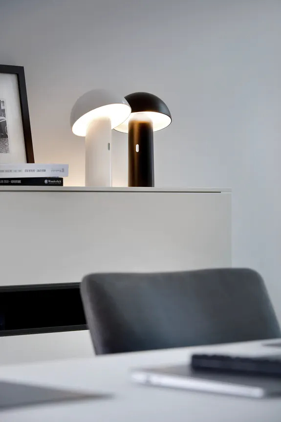 Lampe de table Led rechargeable (1)