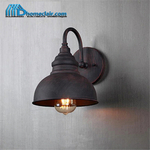 applique-murale-exterieure-retro-lampe_main-0