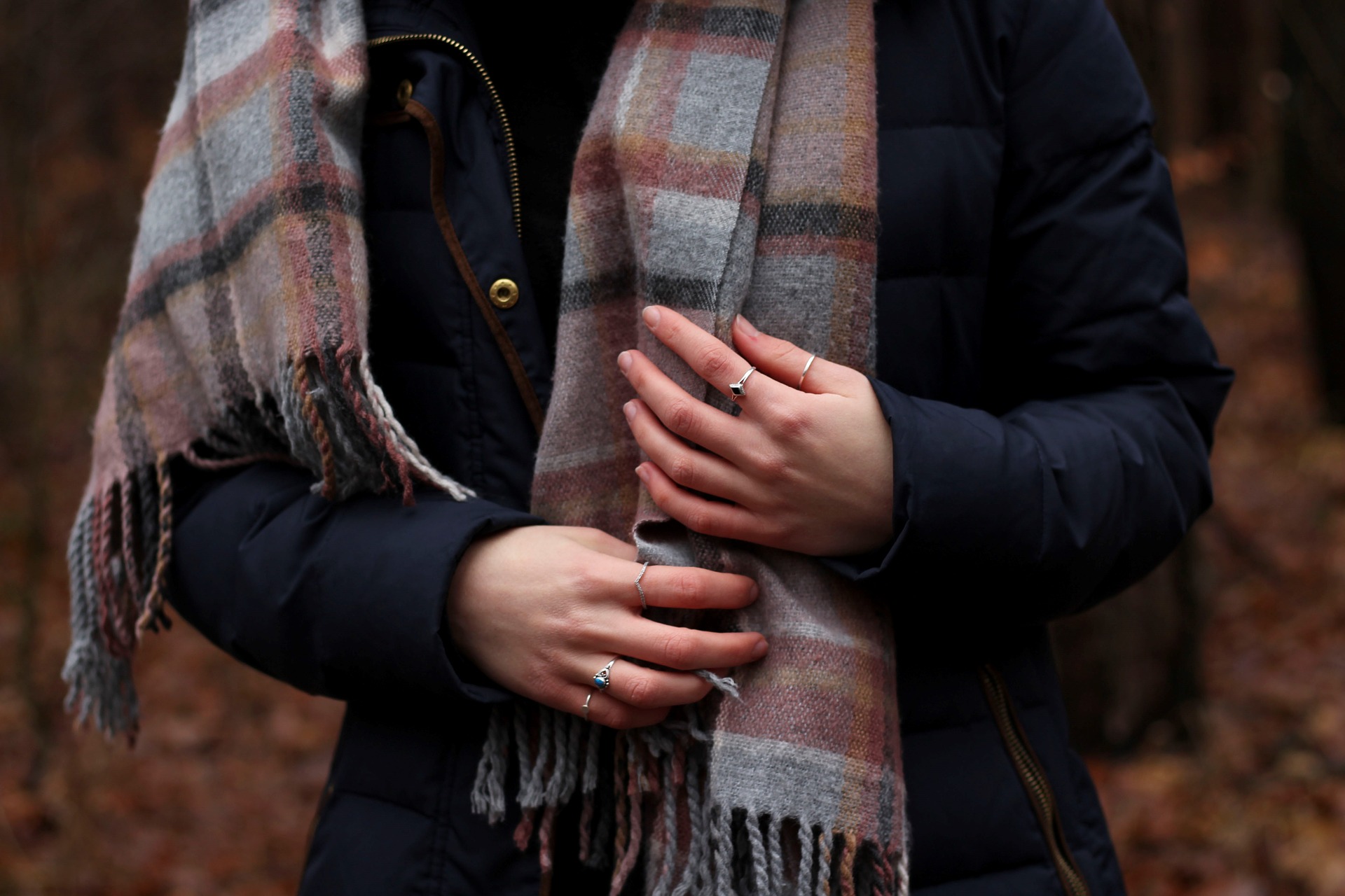 Quels bijoux porter cet hiver ? Nos idées mode 2026-2027