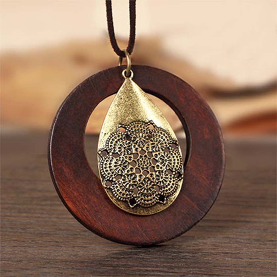 collier sautoir bois métal