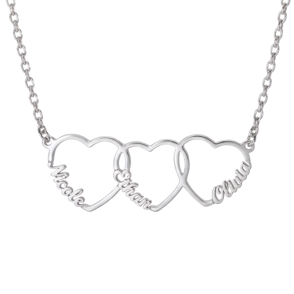 Collier trois coeurs entrelacés prénoms, finition argent