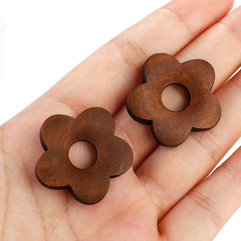 boucles doreilles fleurs pâquerettes en bois