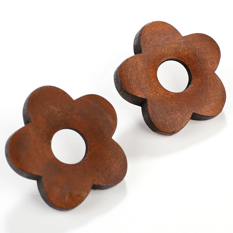boucles doreilles fleurs pâquerettes en bois
