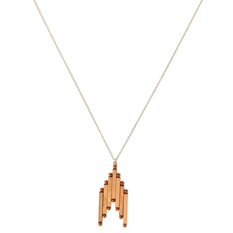 collier long avec pendentif en bois bambou géométrique