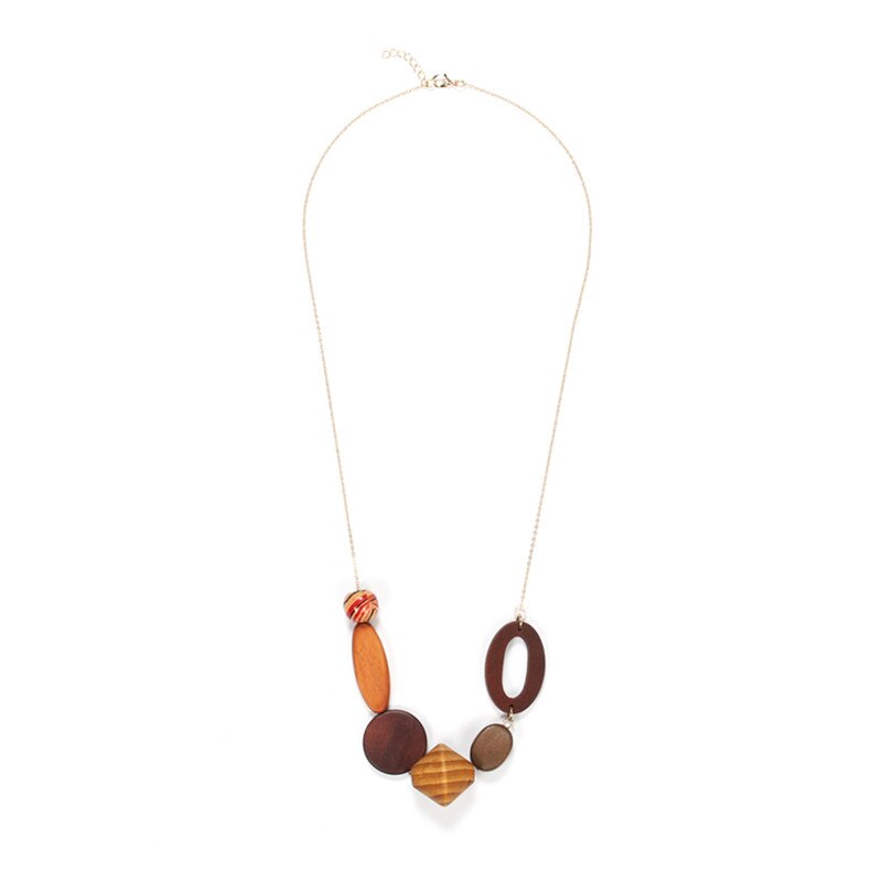 grand collier avec plusieurs perles de bois marron