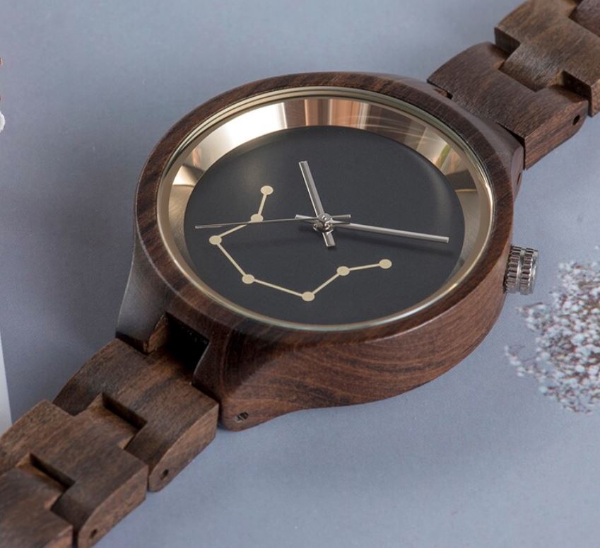 montre bois femme constellation signe astrologique personnalise