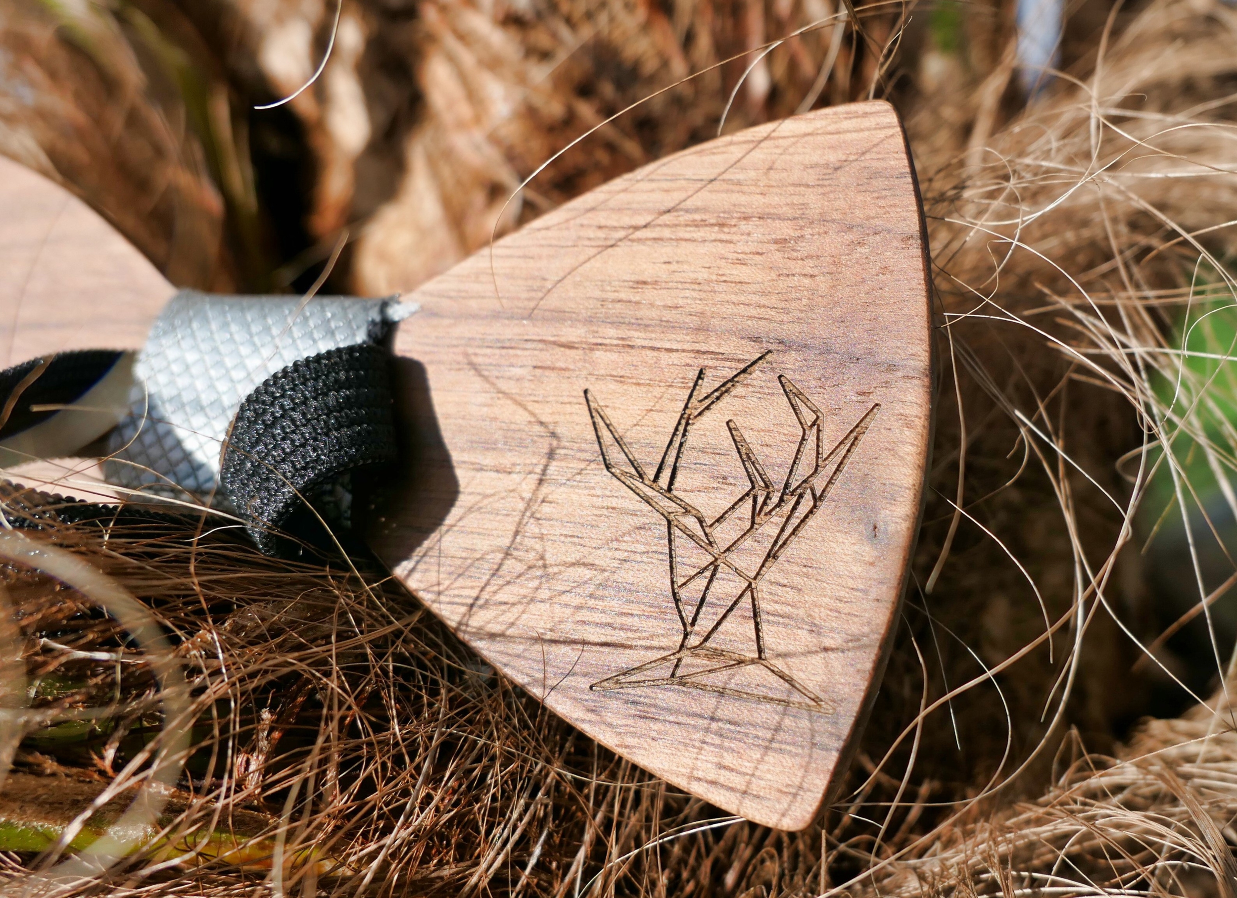 Nœud papillon en bois personnalisé avec logo