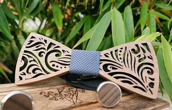 Noeud papillon en bois fait main pour un mariage