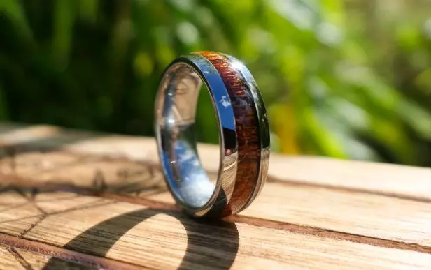 Bague en bois et alliance en bois tungstène