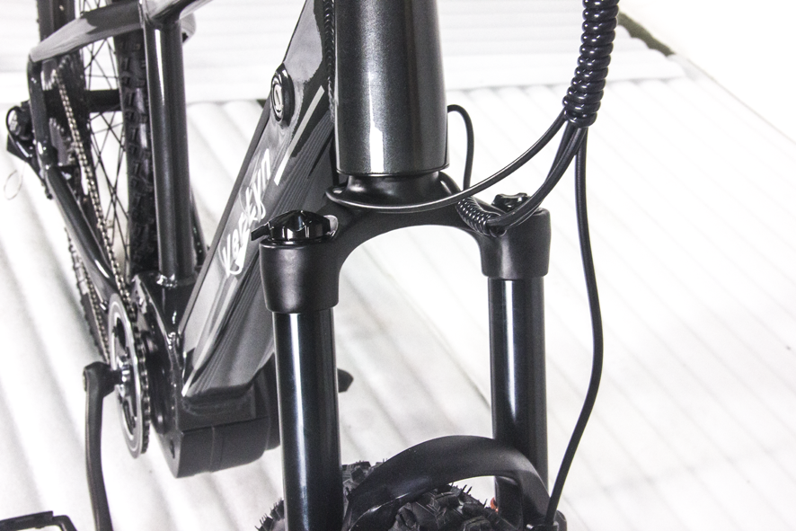Fourche avant bloquante