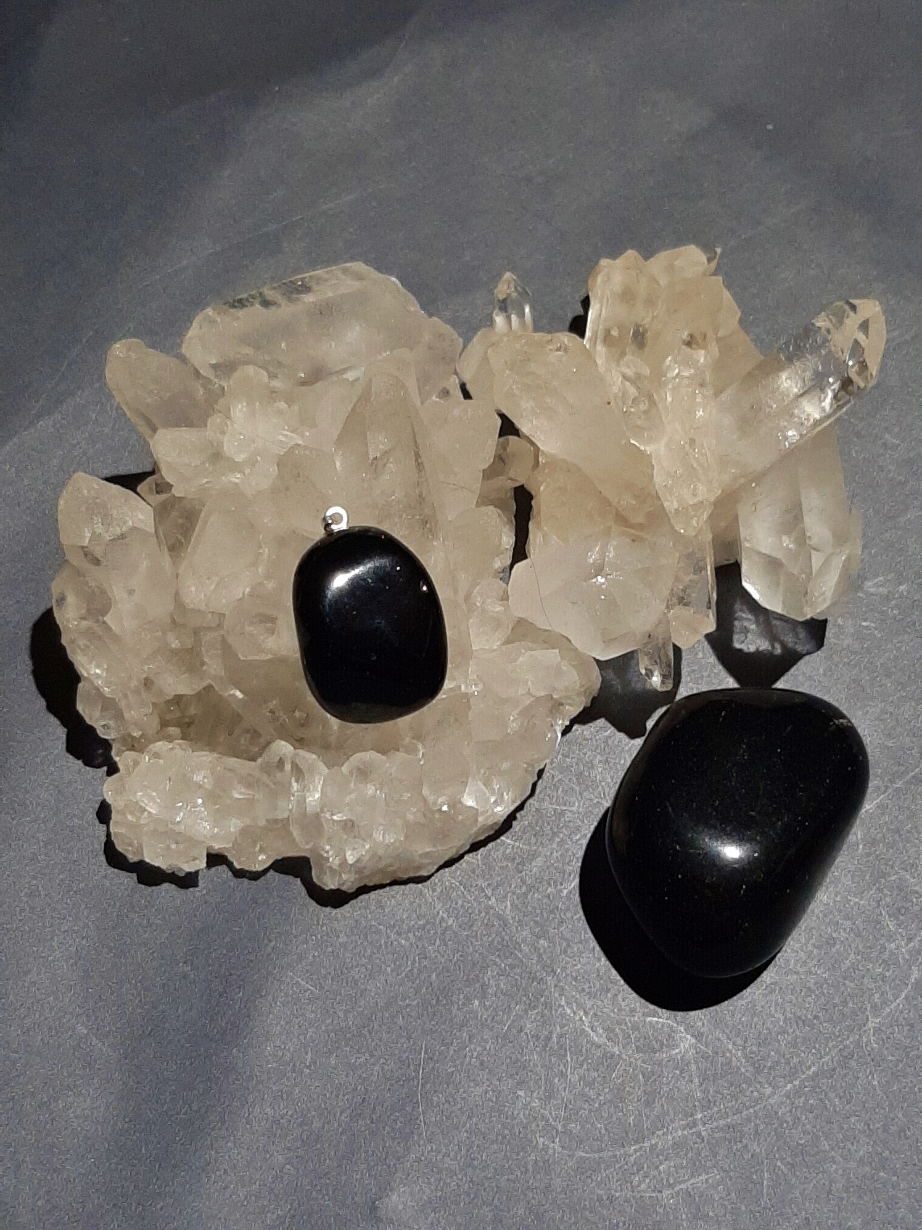 Obsidienne noire (Pendentif pierre roulée)