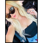 fly girl kissy fly