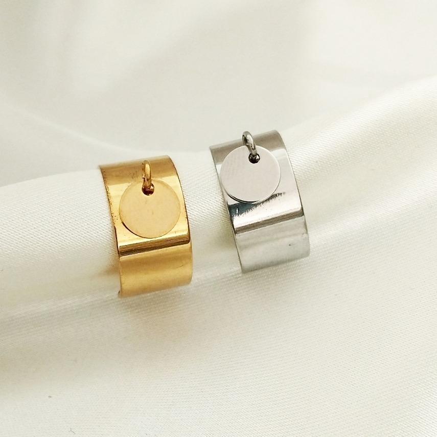 Bague acier inoxydable et breloque doré ou argenté