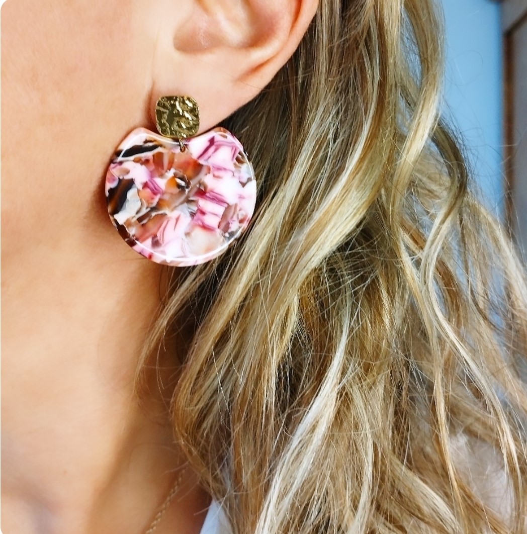 Boucles d'oreilles écaille de tortue roses