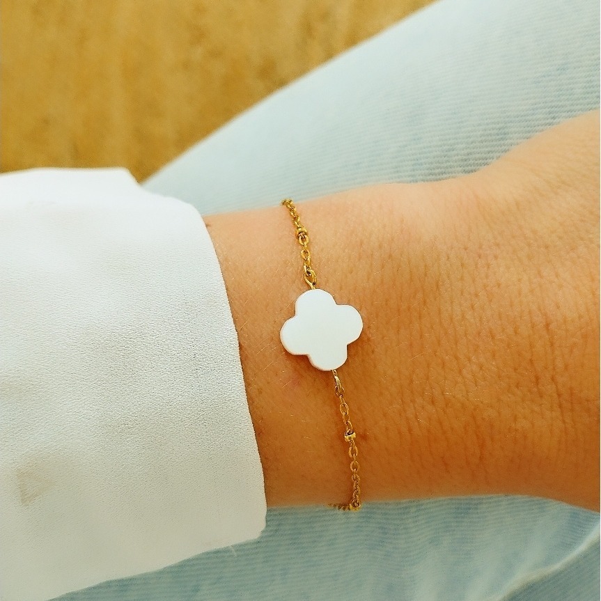 Bracelet trèfle nacre blanc et chaine